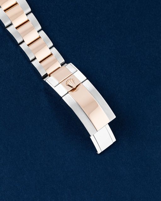 Rolex GMT Master II 126711 CHNR Image 3